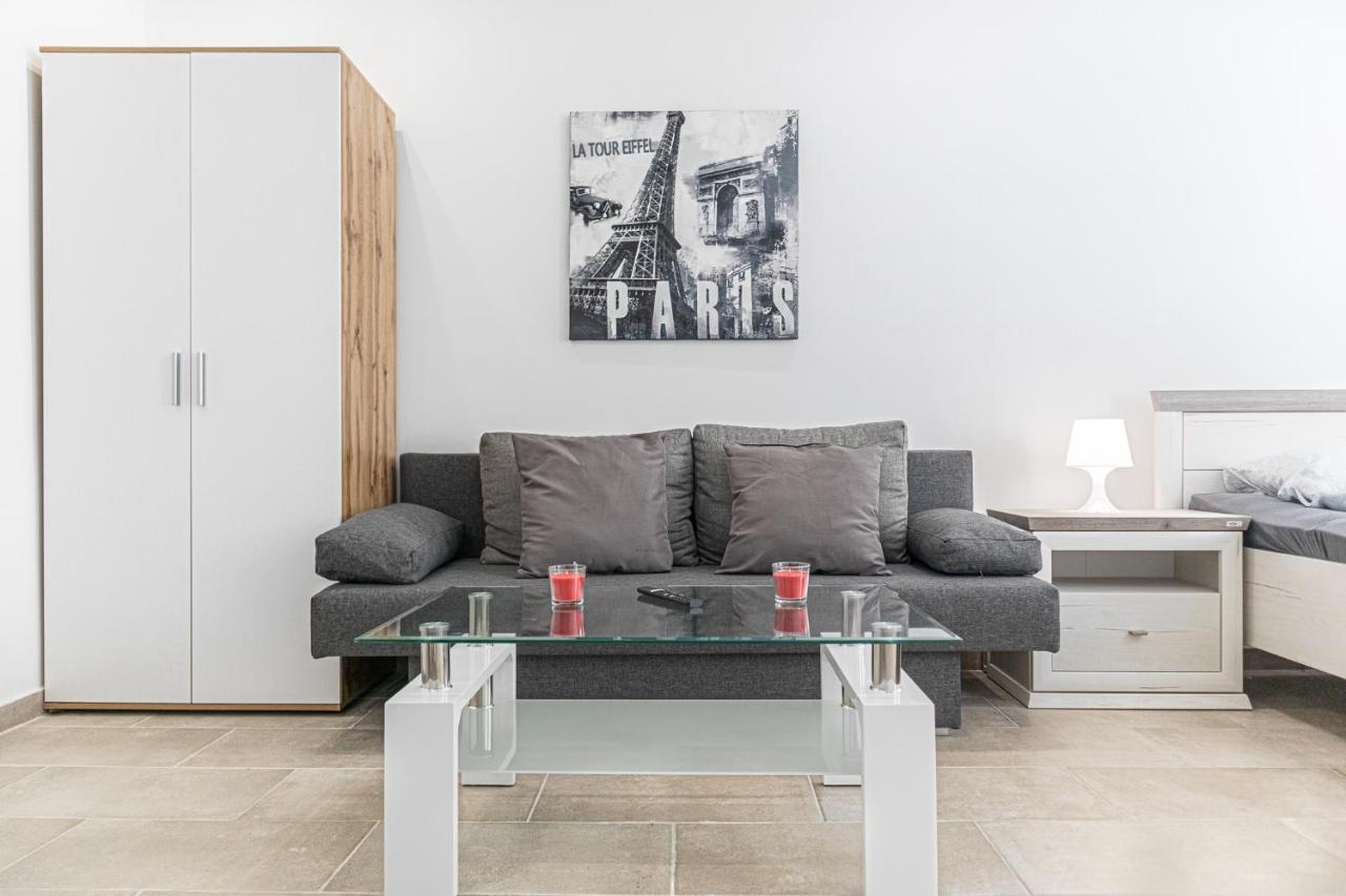 9 Min From City Center - Lovely Studio Near U1 Reumannplatz Viena Exterior foto