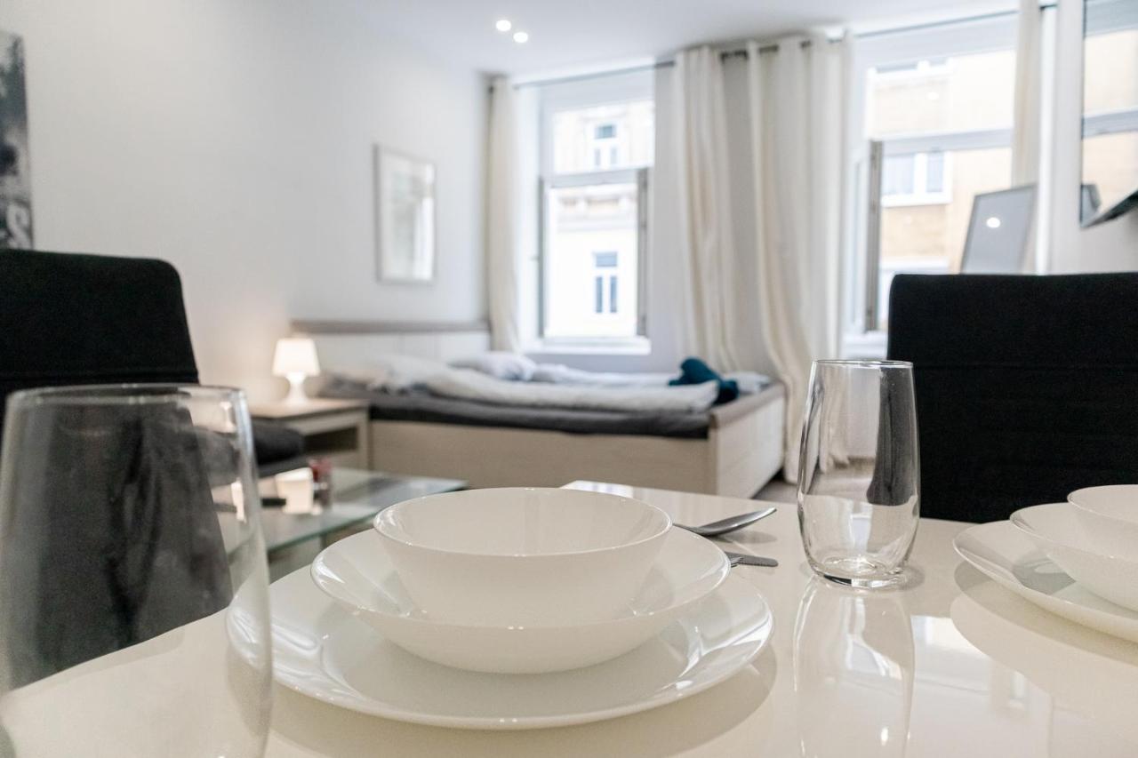 9 Min From City Center - Lovely Studio Near U1 Reumannplatz Viena Exterior foto