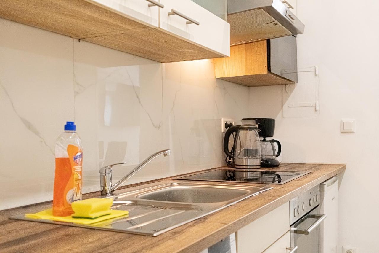9 Min From City Center - Lovely Studio Near U1 Reumannplatz Viena Exterior foto